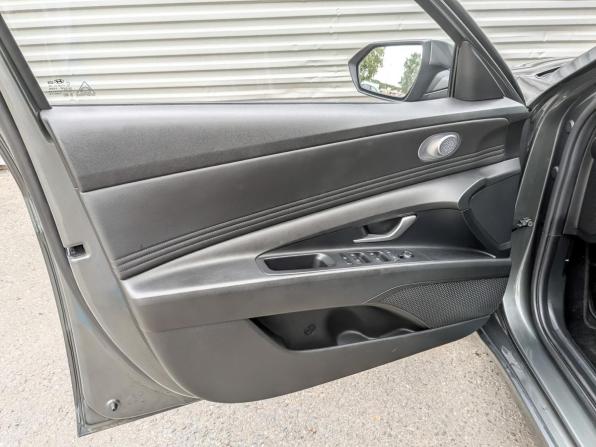 Hyundai Elantra VII (CN7) с пробегом 2022 года, цена 2 100 000 рублей, 31025 км, седан, Автокод Объявления