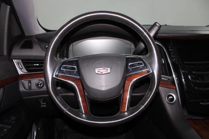 Cadillac Escalade IV с пробегом 2015 года, цена 5 555 000 рублей, 145789 км, внедорожник, Автокод Объявления
