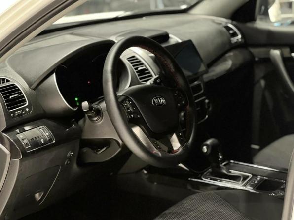 Kia Sorento II Рестайлинг с пробегом 2019 года, цена 1 795 000 рублей, 138360 км, внедорожник, Автокод Объявления
