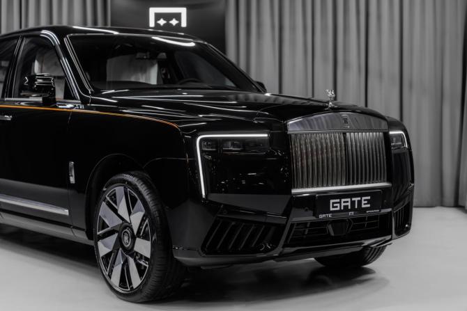 Новый Rolls-Royce Cullinan I Рестайлинг 2025 года, цена 70 196 400 рублей, внедорожник, Автокод Объявления
