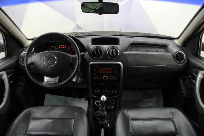 Renault Duster I с пробегом 2012 года, цена 900 000 рублей, 279707 км, внедорожник, Автокод Объявления