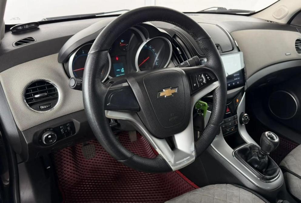Chevrolet Cruze I Рестайлинг Киров  - изображение 16