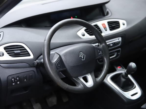 Renault Scenic III с пробегом 2009 года, цена 790 000 рублей, 267709 км, компактвэн, Автокод Объявления
