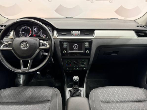 Skoda Rapid I с пробегом 2016 года, цена 955 000 рублей, 116744 км, лифтбек, Автокод Объявления