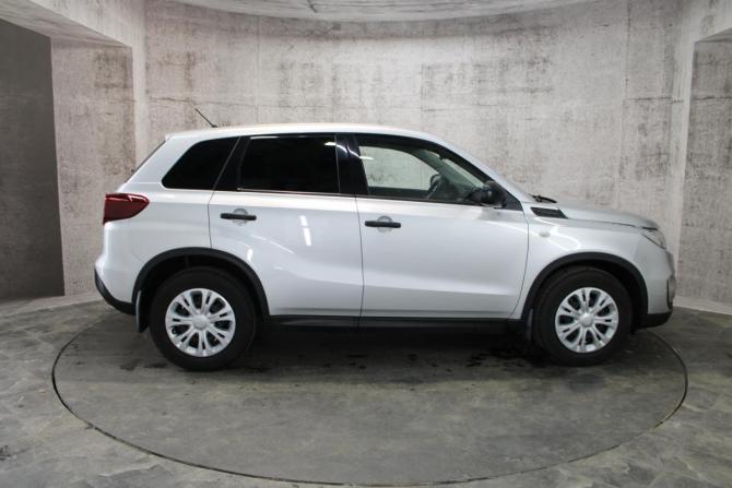 Suzuki Vitara II Рестайлинг с пробегом 2021 года, цена 1 618 000 рублей, 95994 км, внедорожник, Автокод Объявления