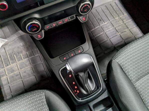 Kia Rio IV Рестайлинг с пробегом 2020 года, цена 1 690 000 рублей, 92680 км, хэтчбек, Автокод Объявления