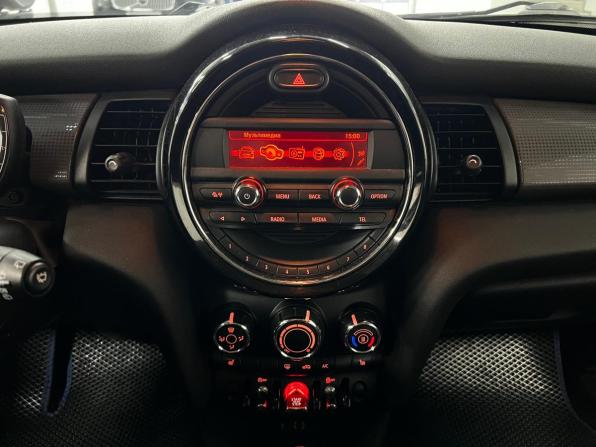Mini Hatch III (F55/F56) с пробегом 2018 года, цена 1 370 000 рублей, 176000 км, хэтчбек, Автокод Объявления