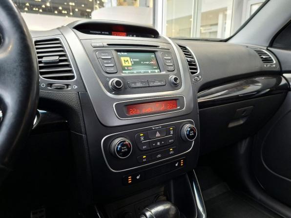 Kia Sorento II Рестайлинг с пробегом 2012 года, цена 1 500 000 рублей, 235971 км, внедорожник, Автокод Объявления