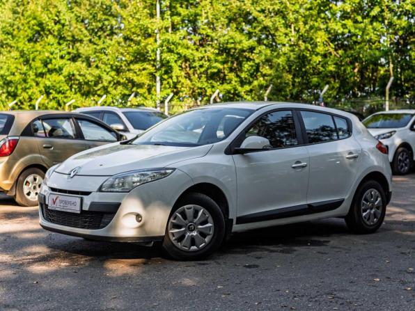 Renault Megane III Рестайлинг с пробегом 2012 года, цена 548 000 рублей, 194921 км, хэтчбек, Автокод Объявления