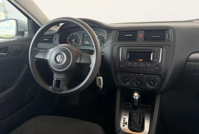 Volkswagen Jetta VI с пробегом 2014 года, цена 735 000 рублей, 271836 км, седан, Автокод Объявления