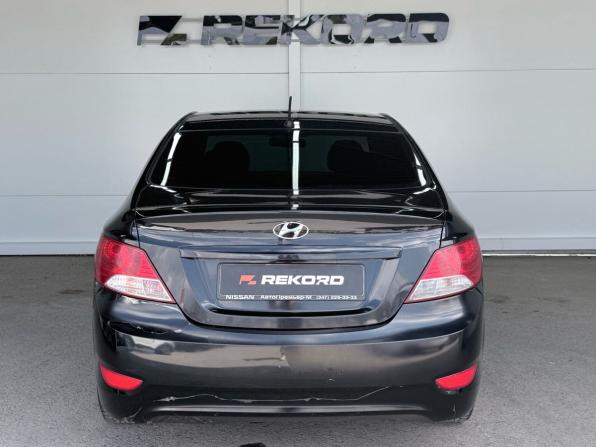 Hyundai Solaris I с пробегом 2013 года, цена 639 000 рублей, 218990 км, седан, Автокод Объявления
