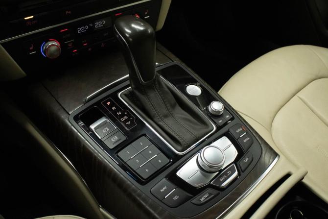 Audi A6 IV (C7) Рестайлинг с пробегом 2016 года, цена 2 199 000 рублей, 184331 км, седан, Автокод Объявления