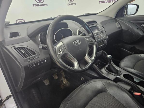 Hyundai ix35 I Рестайлинг с пробегом 2014 года, цена 995 000 рублей, 209797 км, внедорожник, Автокод Объявления