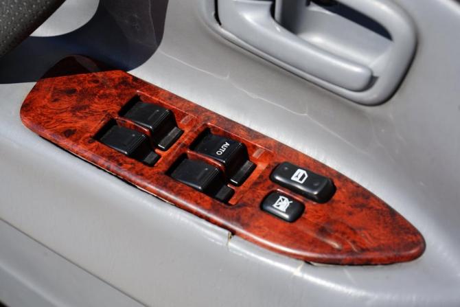 Toyota Land Cruiser 100 Series с пробегом 2000 года, цена 1 135 000 рублей, 600000 км, внедорожник, Автокод Объявления