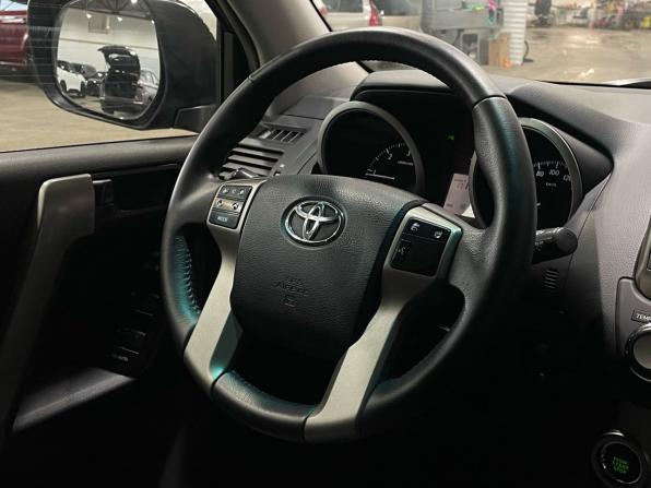 Toyota Land Cruiser Prado 150 Series с пробегом 2011 года, цена 2 790 000 рублей, 187050 км, внедорожник, Автокод Объявления