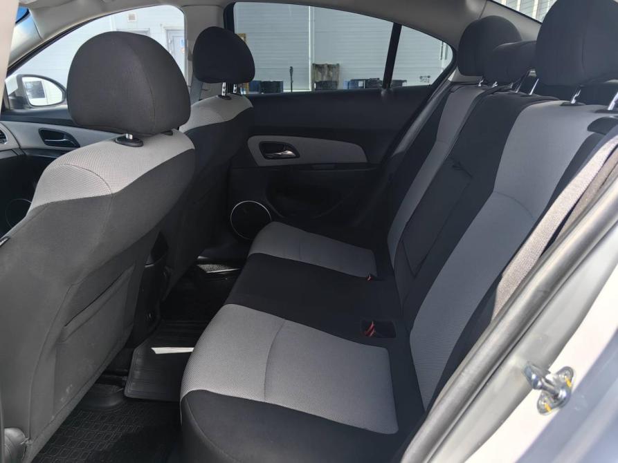 Chevrolet Cruze I Рестайлинг Москва  - изображение 12