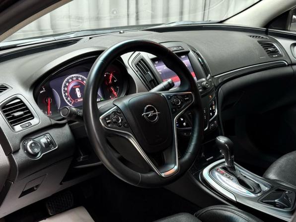 Opel Insignia I Рестайлинг с пробегом 2014 года, цена 1 279 000 рублей, 119499 км, универсал, Автокод Объявления