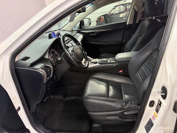 Lexus NX I с пробегом 2015 года, цена 2 347 000 рублей, 100735 км, внедорожник, Автокод Объявления
