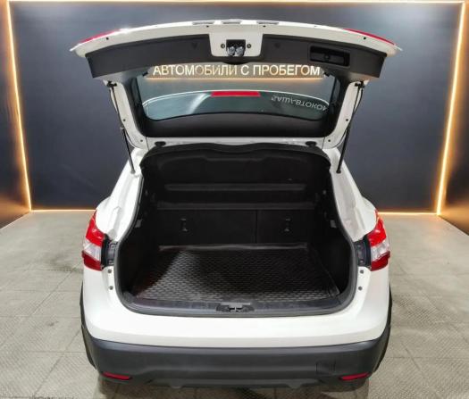 Nissan Qashqai II с пробегом 2018 года, цена 1 510 000 рублей, 111067 км, внедорожник, Автокод Объявления