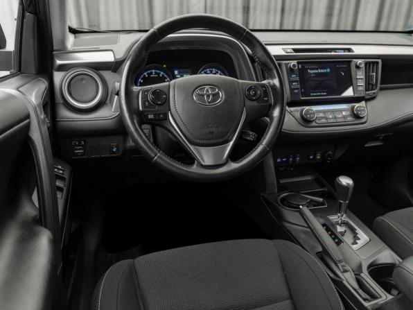 Toyota RAV4 IV (XA40) Рестайлинг с пробегом 2017 года, цена 2 900 000 рублей, 71290 км, внедорожник, Автокод Объявления