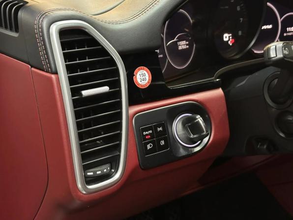 Porsche Cayenne III с пробегом 2018 года, цена 5 697 000 рублей, 114000 км, внедорожник, Автокод Объявления