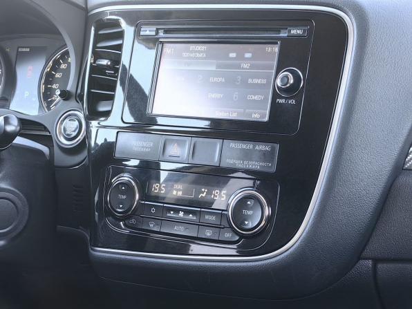 Mitsubishi Outlander III с пробегом 2012 года, цена 919 000 рублей, 293000 км, внедорожник, Автокод Объявления
