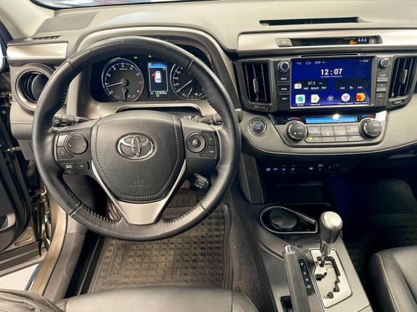 Toyota RAV4 IV (XA40) Рестайлинг с пробегом 2017 года, цена 2 761 500 рублей, 121877 км, внедорожник, Автокод Объявления