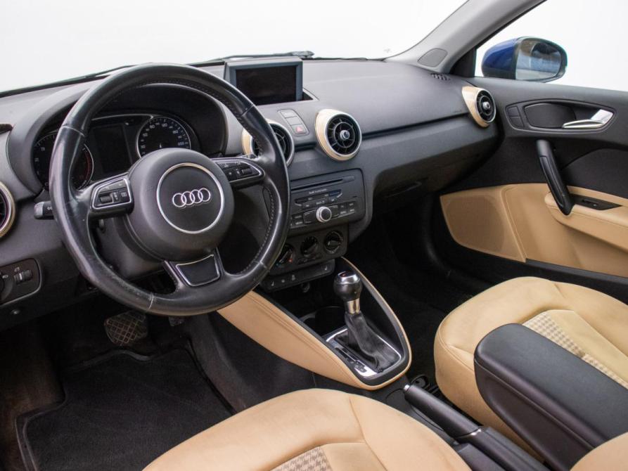 Audi A1 I (8X) Москва  - изображение 10