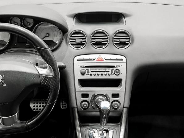 Peugeot 308 I Рестайлинг с пробегом 2011 года, цена 550 000 рублей, 107000 км, хэтчбек, Автокод Объявления
