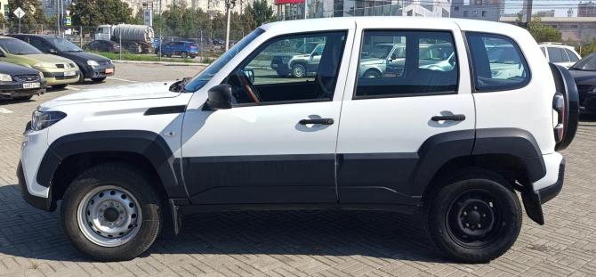 Lada (ВАЗ) Niva Travel I с пробегом 2023 года, цена 920 000 рублей, 42000 км, внедорожник, Автокод Объявления