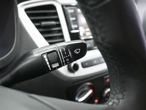 Hyundai Solaris II Рестайлинг с пробегом 2021 года, цена 1 449 900 рублей, 138565 км, седан, Автокод Объявления