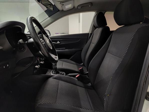 Kia Rio IV с пробегом 2018 года, цена 937 000 рублей, 255790 км, седан, Автокод Объявления