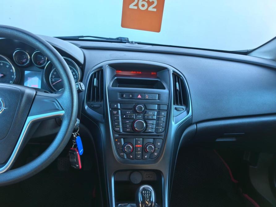 Opel Astra J Рестайлинг Санкт-Петербург  - изображение 14