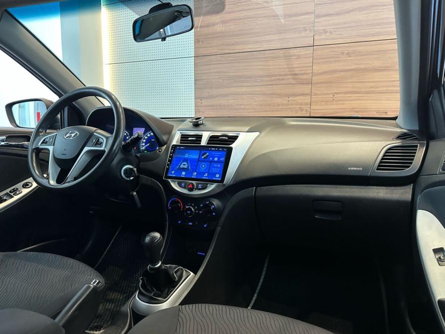 Hyundai Solaris I Челябинск  - изображение 9