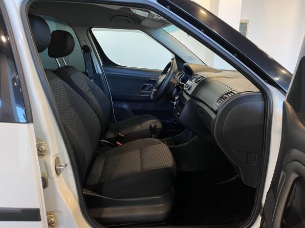 Skoda Roomster I Рестайлинг с пробегом 2013 года, цена 650 000 рублей, 178940 км, компактвэн, Автокод Объявления