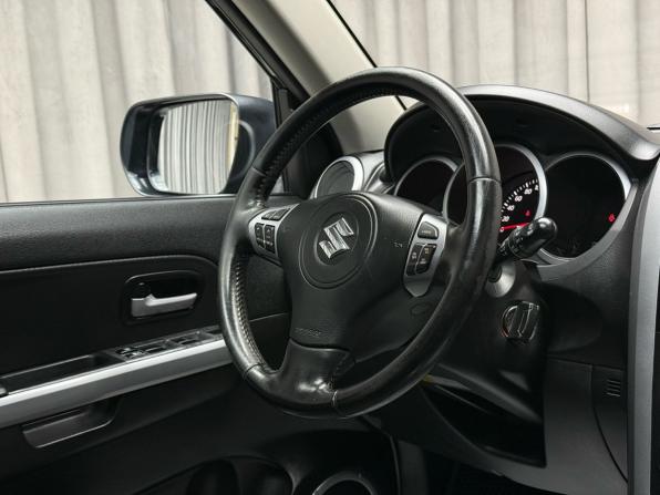 Suzuki Grand Vitara II Рестайлинг с пробегом 2010 года, цена 1 379 000 рублей, 181843 км, внедорожник, Автокод Объявления