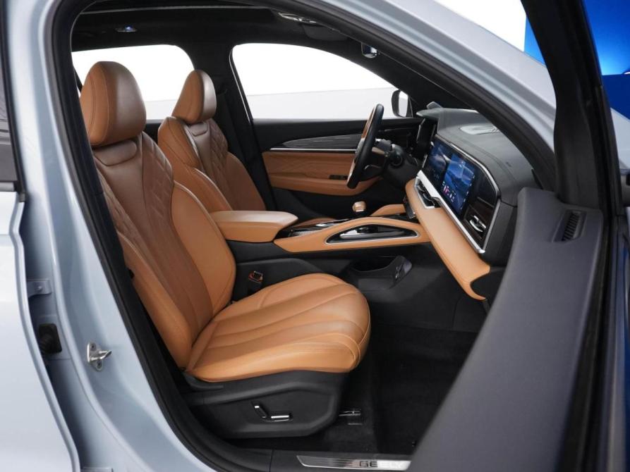 Geely Monjaro I Москва  - изображение 8