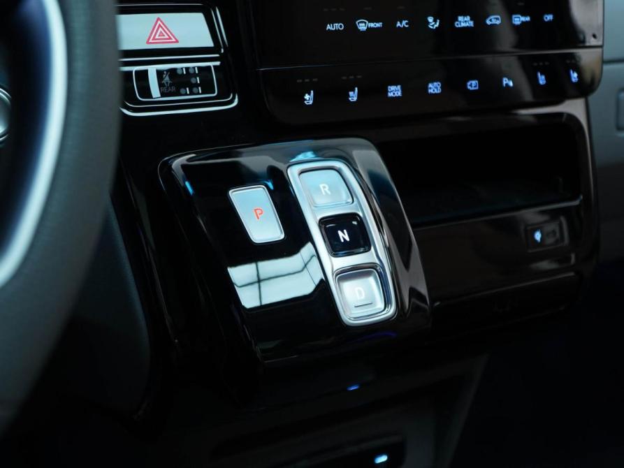 Hyundai Staria I Москва  - изображение 23