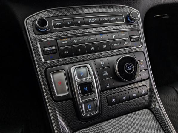 Hyundai Santa Fe IV Рестайлинг с пробегом 2022 года, цена 3 550 000 рублей, 49228 км, внедорожник, Автокод Объявления