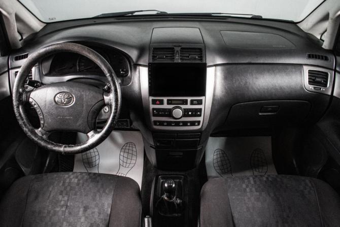 Toyota Avensis Verso I с пробегом 2004 года, цена 869 000 рублей, 377000 км, компактвэн, Автокод Объявления