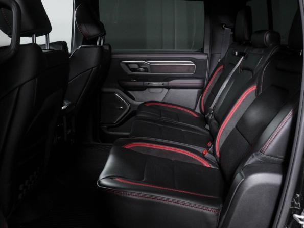 Ram 1500 V Рестайлинг с пробегом 2025 года, цена 11 000 000 рублей, 4905 км, offers.body_type.unknown, Автокод Объявления