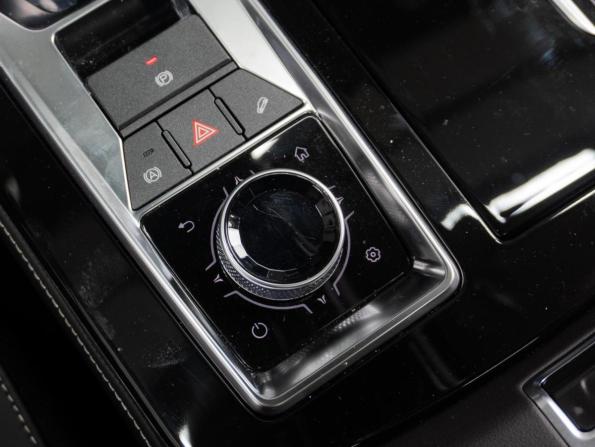 JETOUR X70+ I Рестайлинг с пробегом 2025 года, цена 2 829 000 рублей, 1332 км, внедорожник, Автокод Объявления