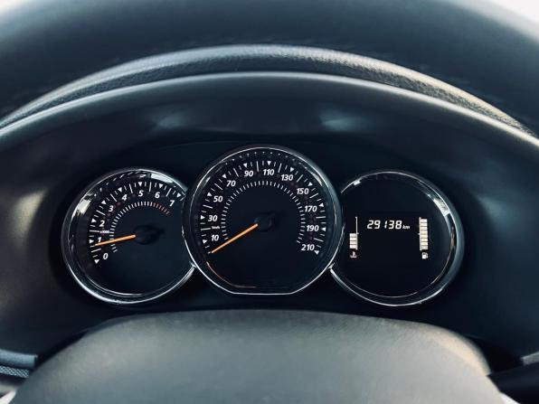 Renault Sandero II Рестайлинг с пробегом 2022 года, цена 1 450 000 рублей, 29000 км, хэтчбек, Автокод Объявления
