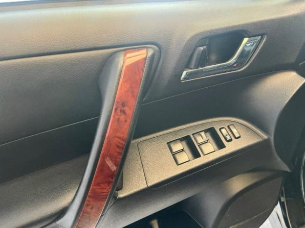 Toyota Highlander II (XU40) Рестайлинг с пробегом 2013 года, цена 1 608 100 рублей, 248489 км, внедорожник, Автокод Объявления
