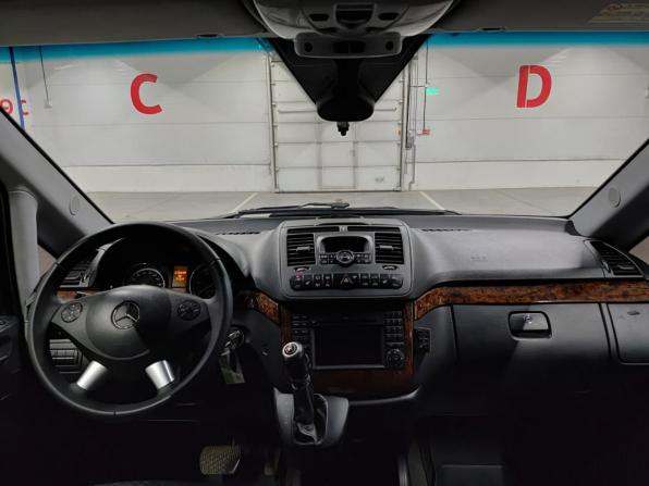 Mercedes-Benz Viano I (W639) Рестайлинг с пробегом 2012 года, цена 2 100 000 рублей, 275643 км, минивэн, Автокод Объявления