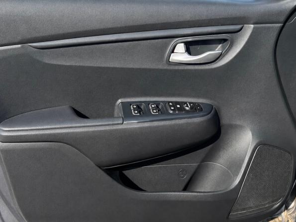 Kia Rio IV с пробегом 2017 года, цена 1 340 000 рублей, 109930 км, седан, Автокод Объявления