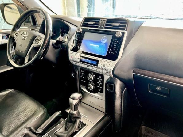 Toyota Land Cruiser Prado 150 Series Рестайлинг 2 с пробегом 2018 года, цена 4 199 000 рублей, 200000 км, внедорожник, Автокод Объявления
