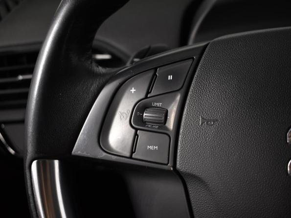 Citroen C4 Picasso II с пробегом 2015 года, цена 642 200 рублей, 209663 км, компактвэн, Автокод Объявления
