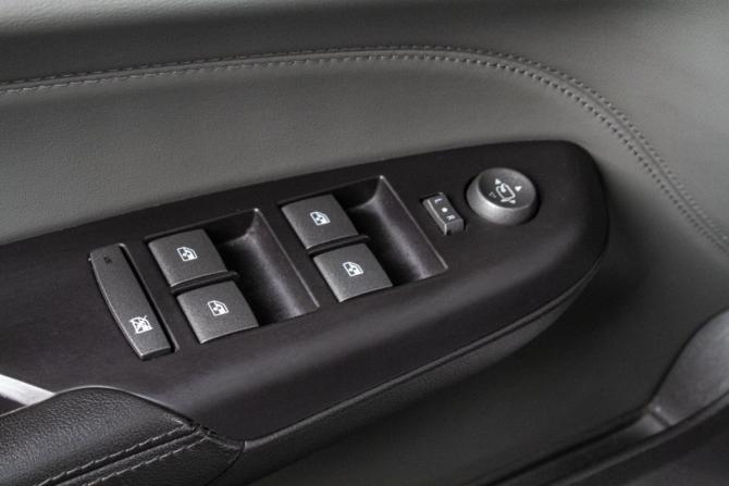 Cadillac SRX II с пробегом 2010 года, цена 1 199 000 рублей, 231000 км, внедорожник, Автокод Объявления