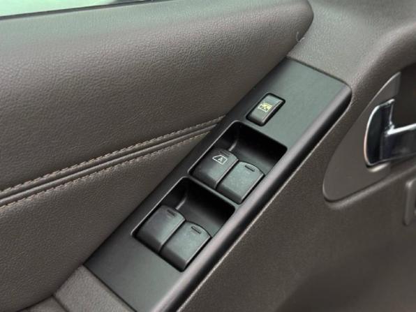 Nissan Pathfinder III Рестайлинг с пробегом 2011 года, цена 1 349 999 рублей, 260123 км, внедорожник, Автокод Объявления